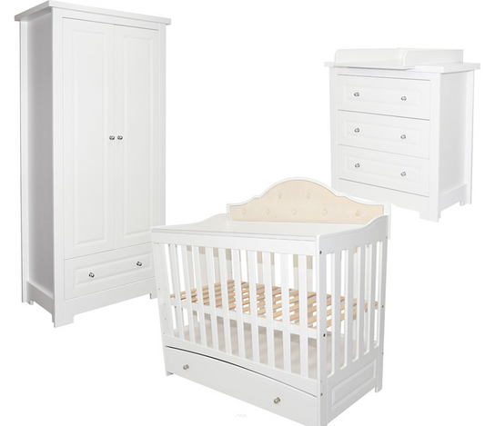 Ensemble de meubles (lit, commode, armoire)